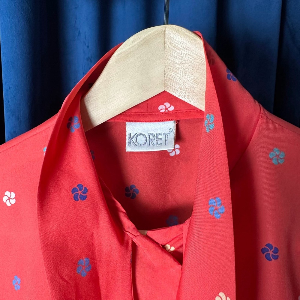 Vintage Koret Red Tie Neck Secretary Blouse Puff Sleeve Pinwheel Print